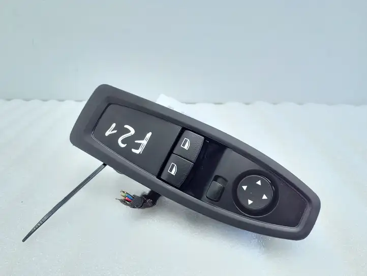 BMW 1 F20 F21 (2011 - 2019) 9226265 Блок кнопок стеклоподъемников — фото 2