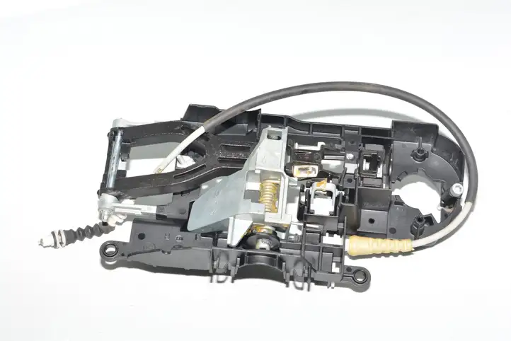 BMW 5 F10 F11 (2009 - 2016) 7187228 Крепление наружной ручки передней двери — фото 1