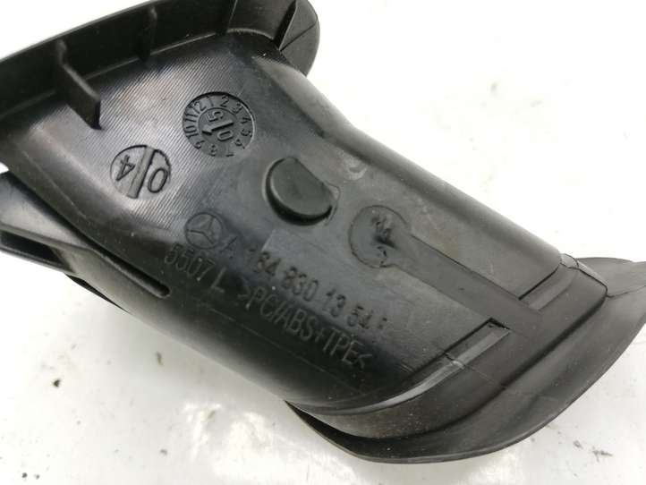 Mercedes-Benz ML W164 (2005 - 2011)  A1648301354 Воздушная решётка окна