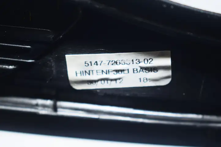 BMW 3 F30 F35 F31 (2012 - 2018) Внутренняя отделка переднего порога — фото 3