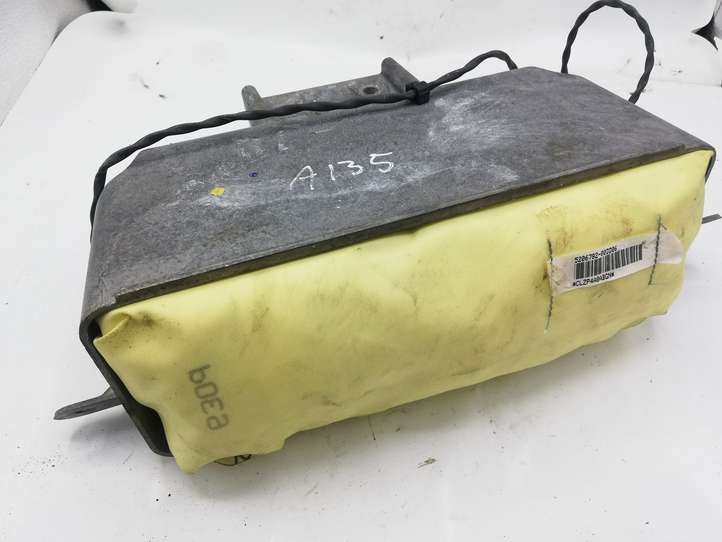 Chrysler Pacifica (2003 - 2008)  P04680545AB Подушка безопастности пассажира