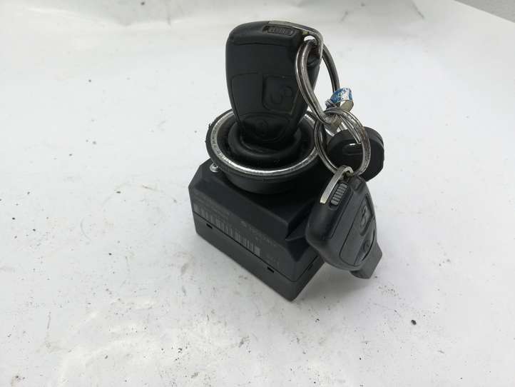 Mercedes-Benz ML W164 (2005 - 2011)  1645450708 Считывающее устройство карточки зажигания