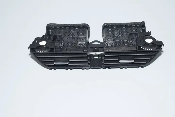 BMW i3 (2013 - ) 9282999 Центральный воздушный дефлектор — фото 1