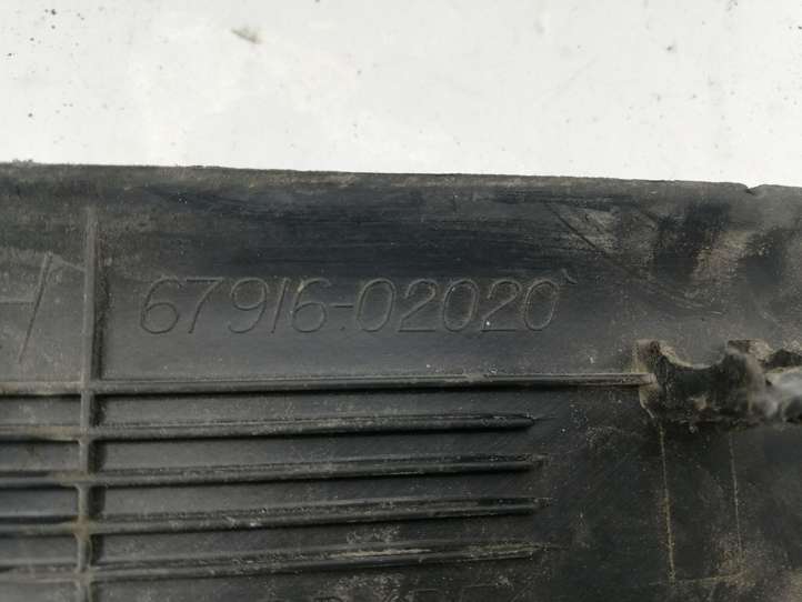 Toyota Corolla E120 E130 (2004 - 2007)  6791602020 Отделка заднего порога (внутренняя)