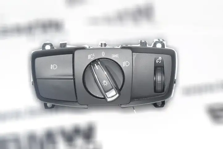BMW 1 F20 F21 (2011 - 2019) 9265303 Включатель фонарей — фото 1