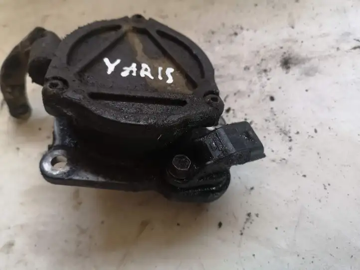 Toyota Yaris (1999 - 2003) Вакуумный насос — фото 2