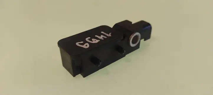 Ford Mondeo Mk III (2000 - 2007)  1S7T14B342AC Датчик удара надувных подушек