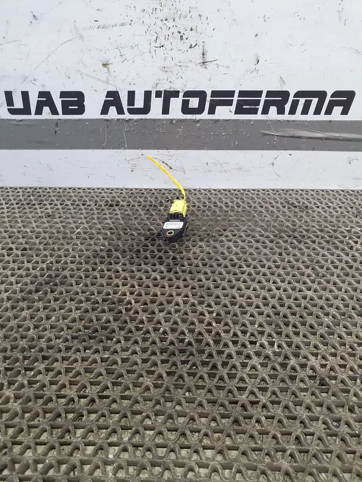 Hyundai i30 (2015 - 2017) 95920A6000 Датчик удара SRS — фото 1