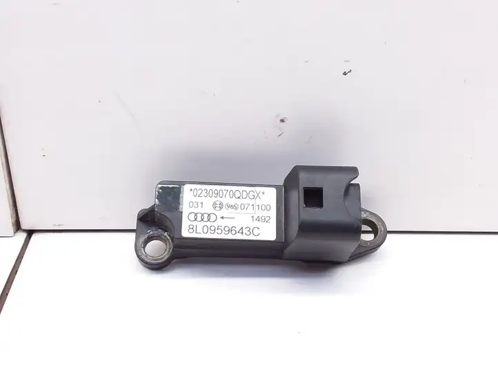 Audi A3/S3 8L (2000 - 2003) 8L0959643C Датчик удара SRS — фото 1