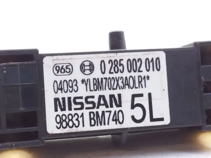 Nissan Almera N16 (2000 - 2010) 98831BM740 Датчик удара SRS — фото 2