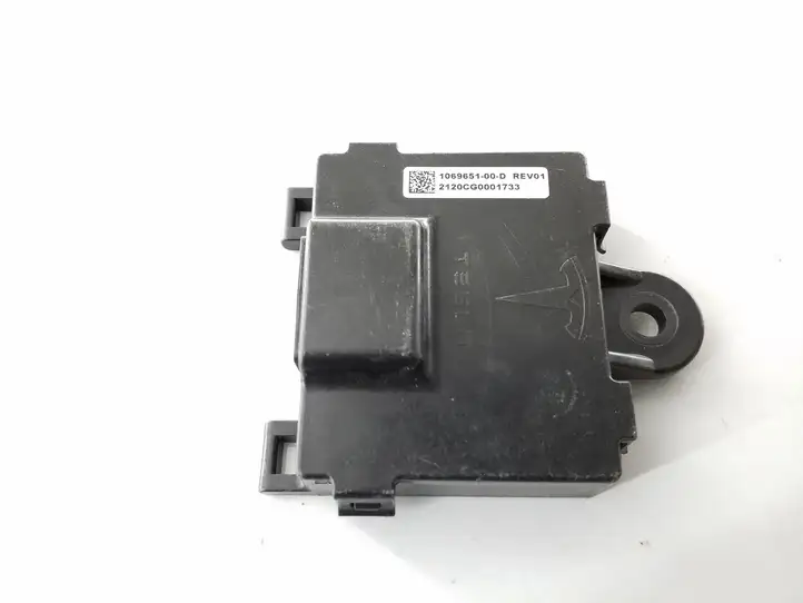 Tesla Model S (2016 - 2021)  106965100D Другой датчик