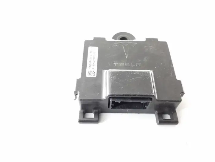 Tesla Model S (2016 - 2021)  106965100D Другой датчик