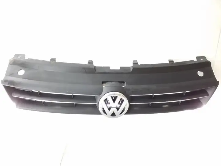 Volkswagen Polo V 6R (2009 - 2015) 6R0853653 Верхняя решетка радиатора — фото 1