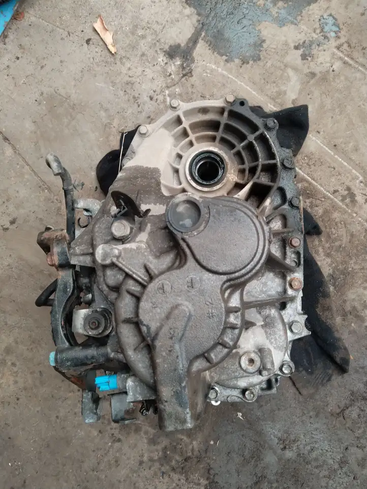 Nissan Qashqai (2010 - 2013) Механическая коробка передач, 6 передач — фото 3