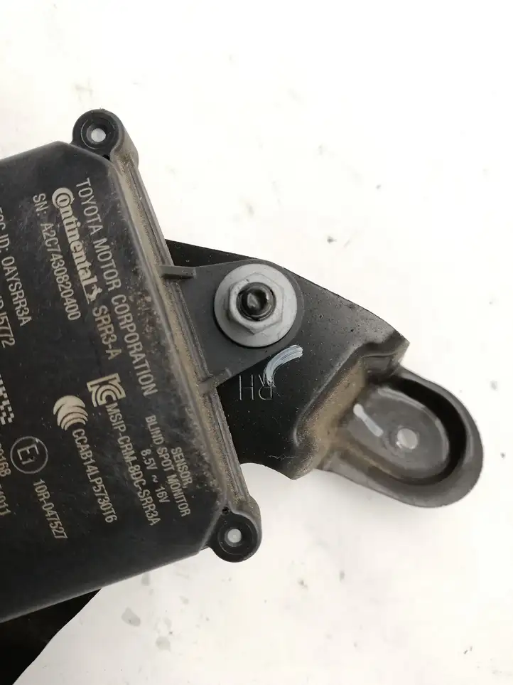 Toyota C-HR (2016 - 2022)  88162F4011 Радар слепых зон