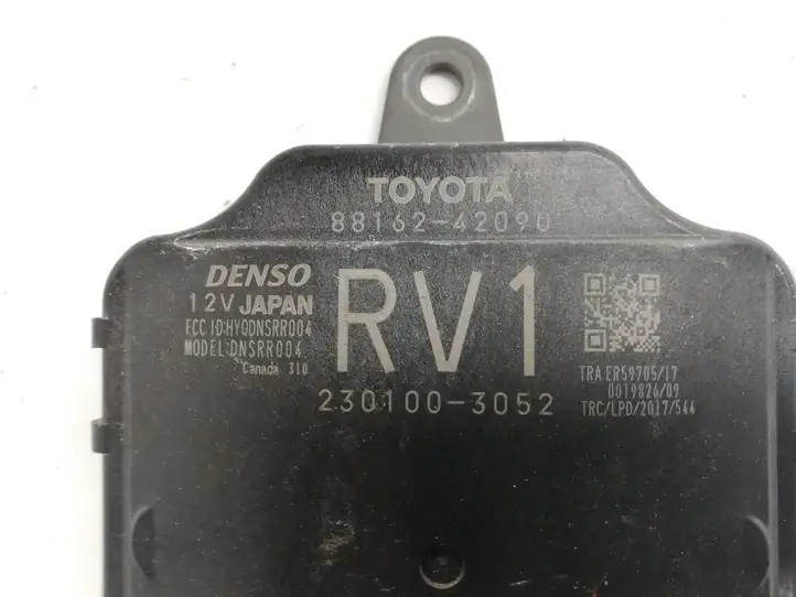 Toyota RAV 4 (XA50) (2018 - )  8816242090 Радар слепых зон