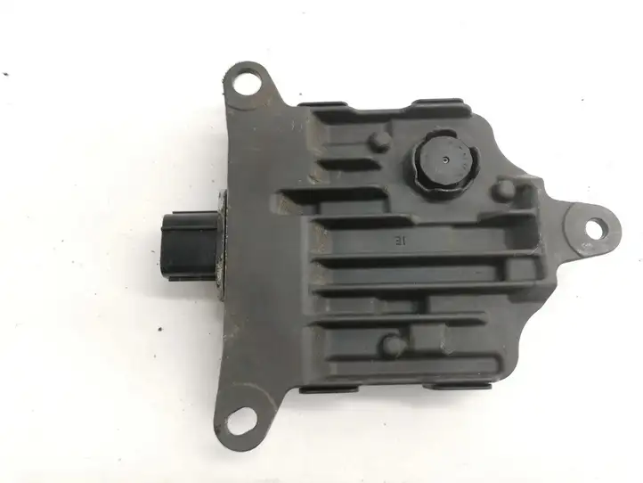 Toyota RAV 4 (XA50) (2018 - )  8816242090 Радар слепых зон