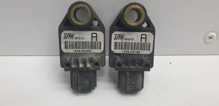 Toyota Corolla Verso AR10 (2004 - 2009) 891730F010 Датчик удара SRS — фото 1