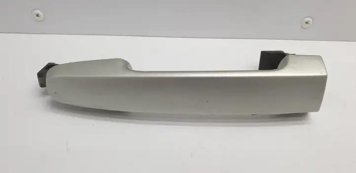 Toyota Corolla Verso AR10 (2004 - 2009) Наружная ручка задней двери — фото 1