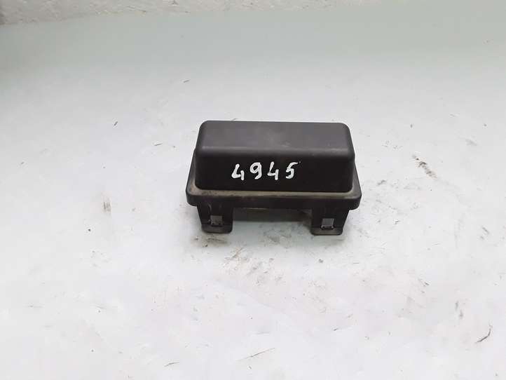 Opel Insignia A (2008 - 2017)  3159385597 Крышка ящика предохранителей