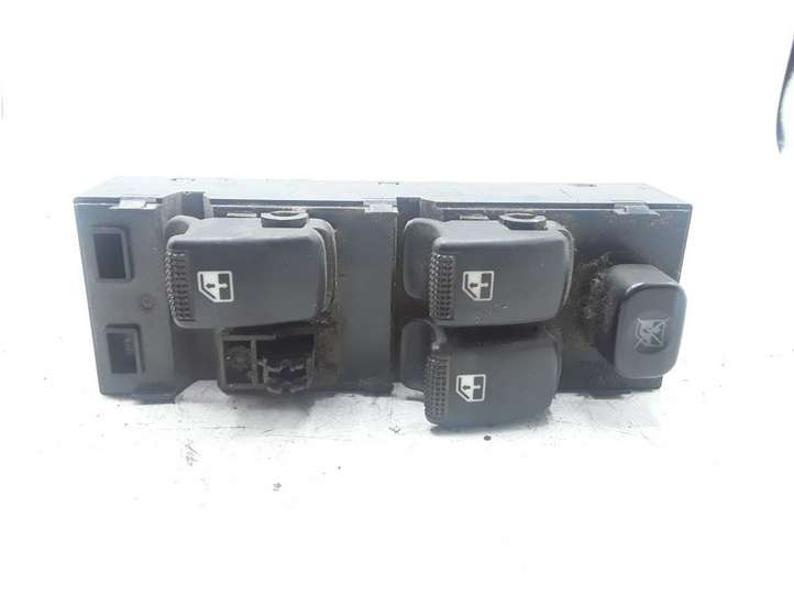 Hyundai Getz (2005 - 2011)  3274901000 Кнопка стеклоподъемников