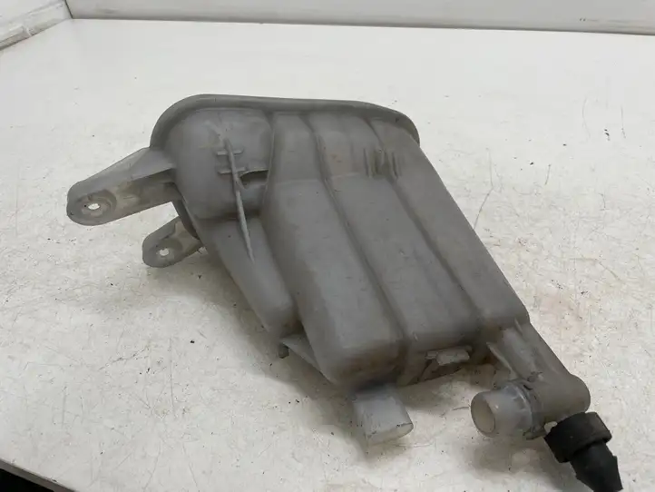 Audi A4 S4 B8 8K (2011 - 2015) 8K0121403Q Расширительный бачок — фото 2