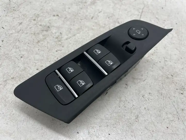 BMW 5 G30 G31 (2016 - ) 6832720 Блок кнопок стеклоподъемников — фото 1