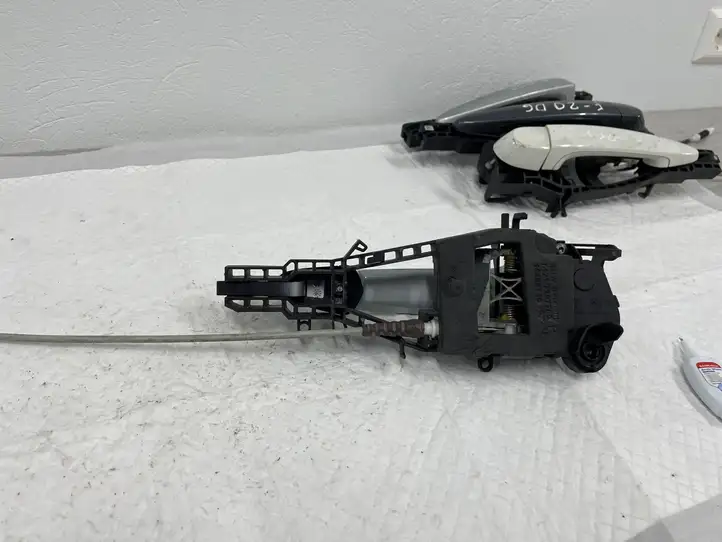 BMW 1 F20 F21 (2011 - 2019) 7297750 Наружная ручка двери — фото 2