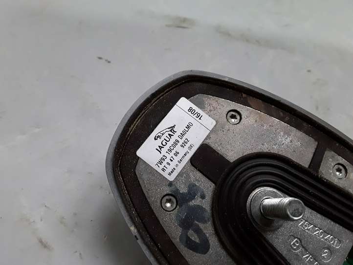 Jaguar XF (2007 - 2015)  7W9319C089 Антенна (антенна GPS)