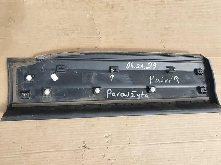 Volkswagen Tiguan (2007 - 2011) 5N0854949E Молдинги задней двери — фото 4