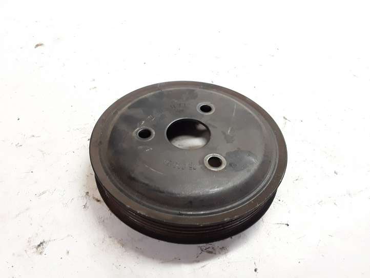 Opel Corsa C (2000 - 2003)  90531737 Шкив водяного насоса