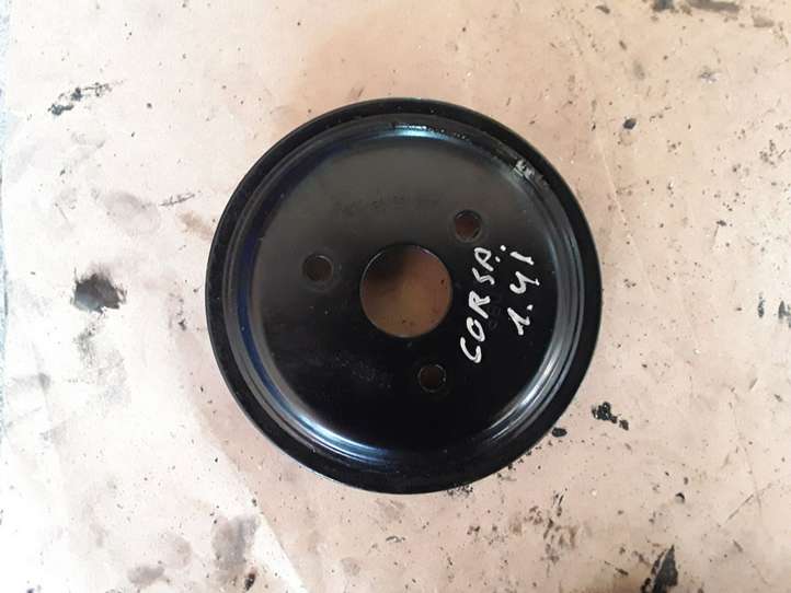 Opel Corsa C (2000 - 2003)  90531737 Шкив водяного насоса