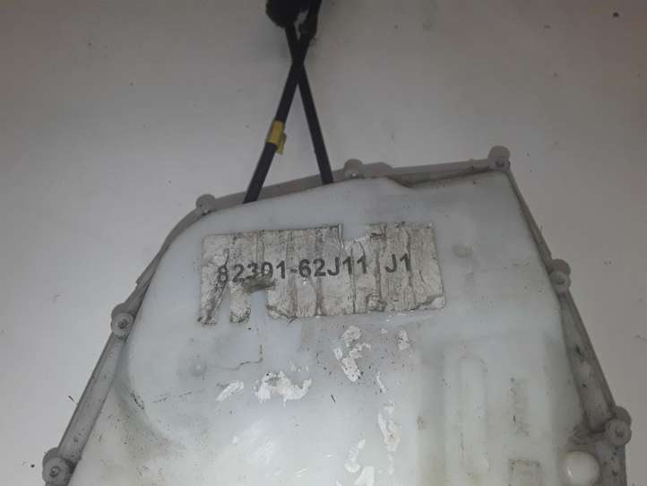 Suzuki Swift (2004 - 2010)  8230162J11 Передняя звукоизоляция