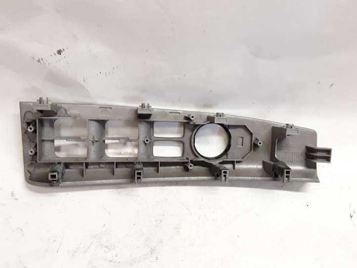 Hyundai Santa Fe (2005 - 2009)  3714951110 Отделка кнопок стеклоподъемника 