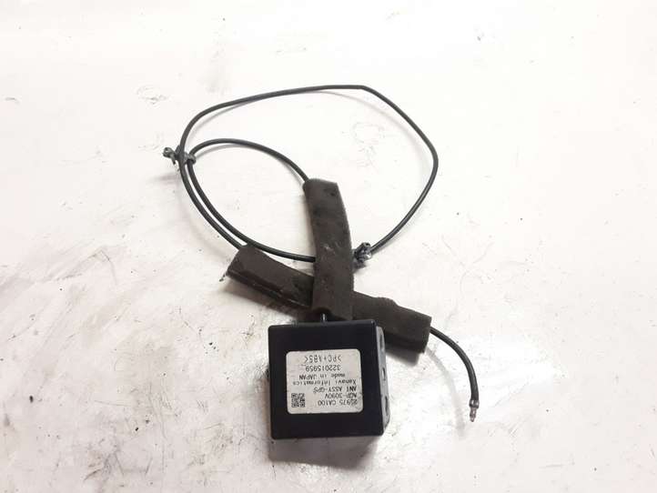 Nissan Murano Z50 (2002 - 2008)  25975CA100 Антенна (антенна GPS)