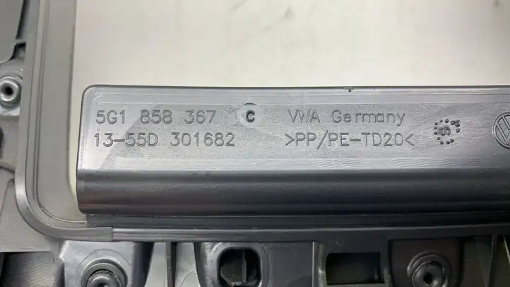 Volkswagen Golf VII (2013 - 2019) 5G1858367 Прочие детали салона — фото 3