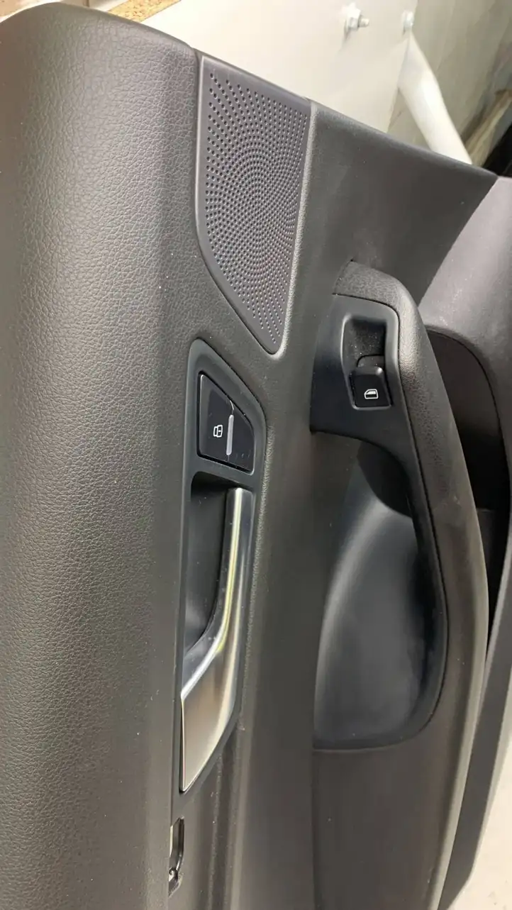 Audi Q5 SQ5 (2008 - 2012) 8R0867305B Обшивка задней двери — фото 3