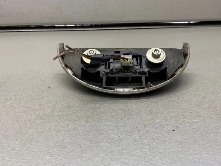 Opel Meriva A (2006 - 2010) Кнопка закрытия крышки багажника — фото 4