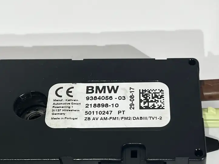 BMW M5 F90 (2017 - 2019) 21889810 GPS антенна — фото 1