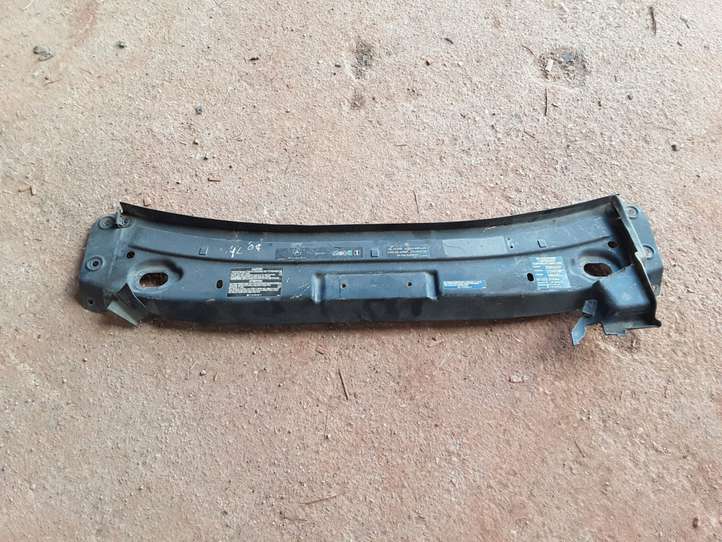 Mercedes-Benz ML W164 (2005 - 2011)  A2105848617 Верхняя часть панели радиаторов (телевизора)