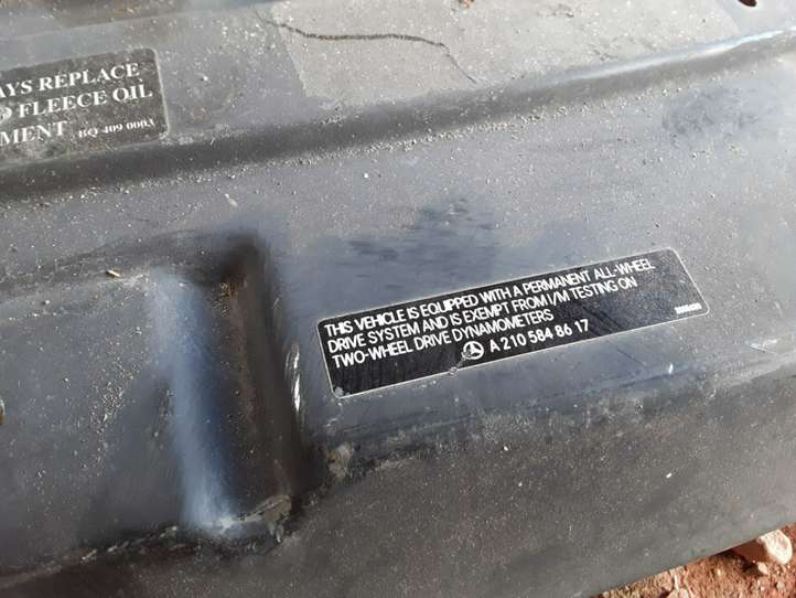 Mercedes-Benz ML W164 (2005 - 2011)  A2105848617 Верхняя часть панели радиаторов (телевизора)