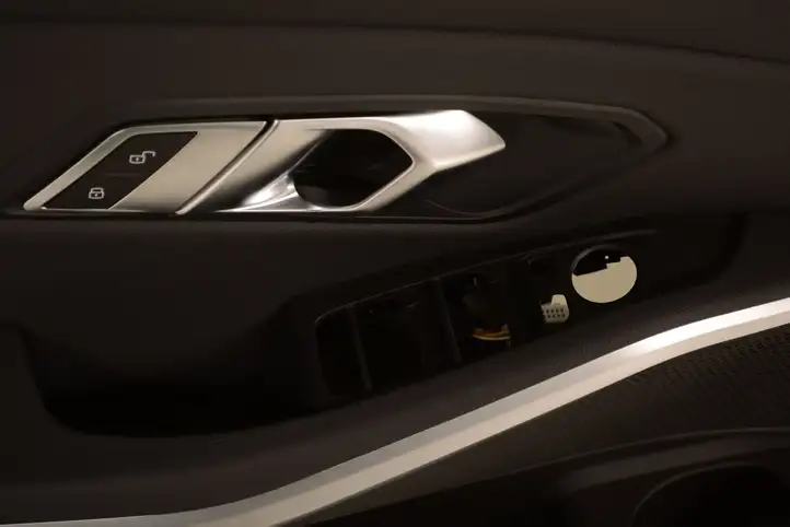 BMW 3 G20 G21 (2019 - ) 5102602 Обшивка передней двери — фото 3