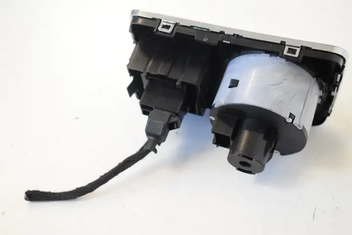 Skoda Superb B6 (3T) (2008 - 2015) 3T0941431B Включатель фонарей — фото 3