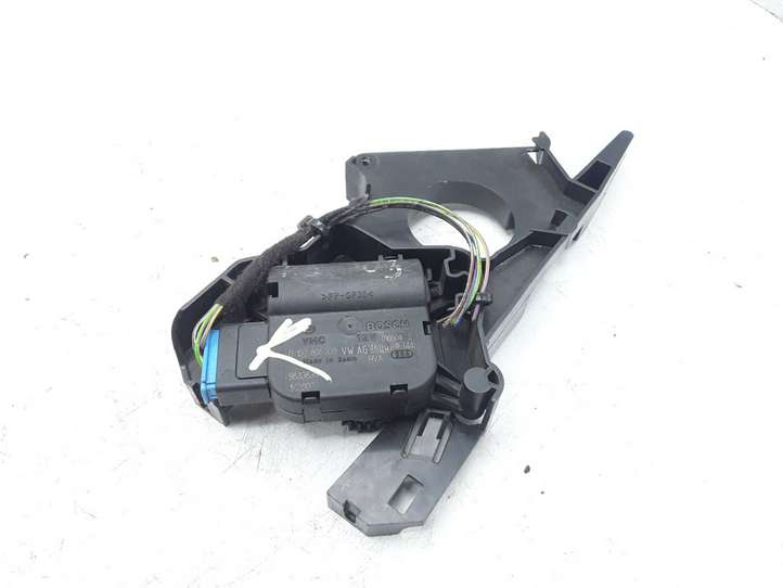 Volkswagen Touran I (2003 - 2010)  0132801339 Двигатель задвижки потока воздуха