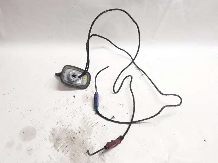 Audi Q7 (2005 - 2009)  4L0035503B Антенна (антенна GPS)