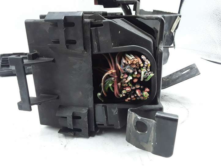 Ford Transit (2006 - 2013)  4L3T14A003AA Блок предохранителей