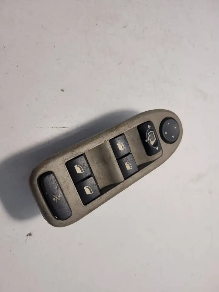 Citroen C5 (2001 - 2004) 96332289ZW Блок кнопок стеклоподъемников — фото 1