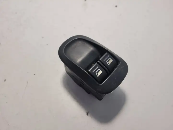 Peugeot 206 (1998 - 2012) 1054 Блок кнопок стеклоподъемников — фото 1