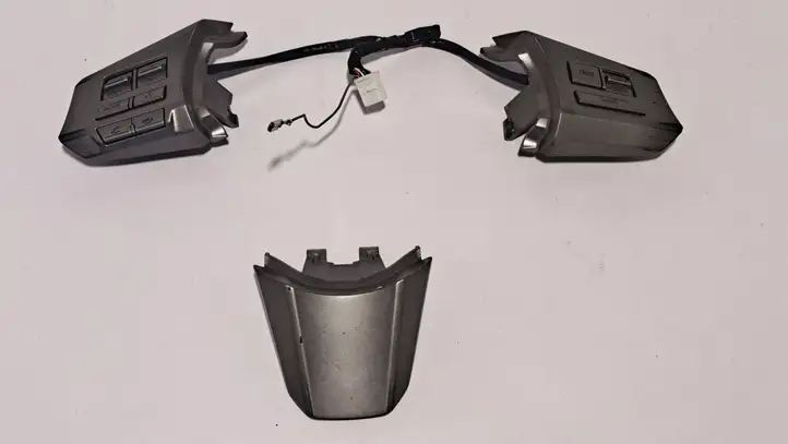 Subaru Outback (2009 - 2014) GS11905280 Кнопки на рулевом колесе — фото 1