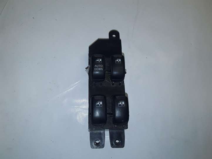 Hyundai Santa Fe (2000 - 2005)  9357026000 Кнопка стеклоподъемников